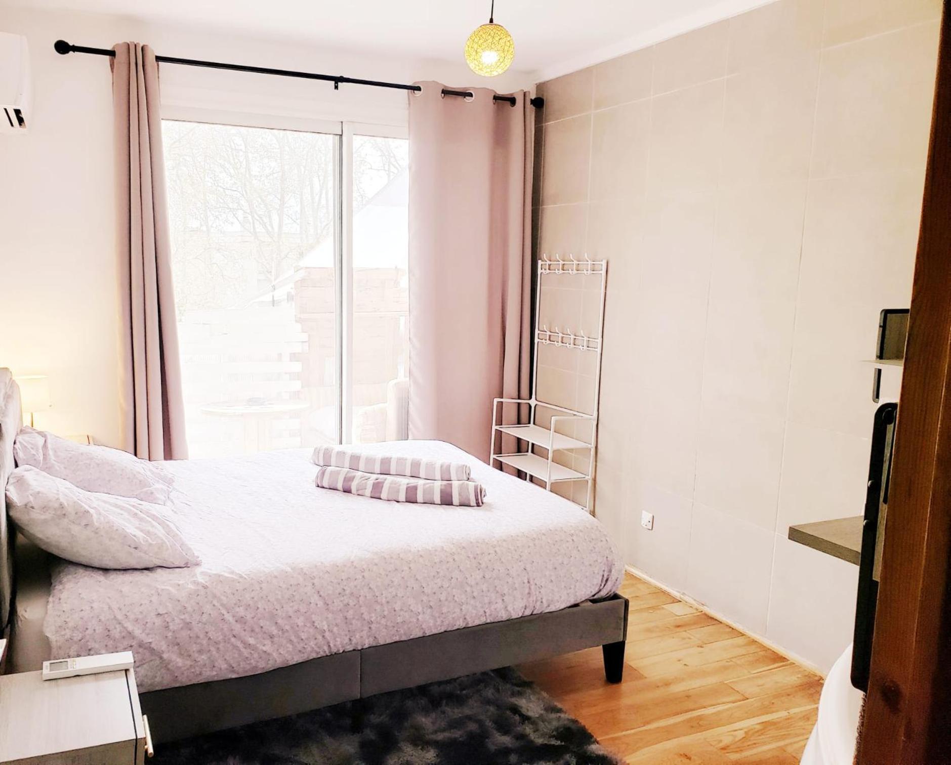 Suite From 1 To 6 - Bathtubs In Rooms - Air Conditioned Residential Appartement - Self-Arrival - Wifi - Netflix Disney - Kitchen - Laundry - Parking Aviñón Exterior foto